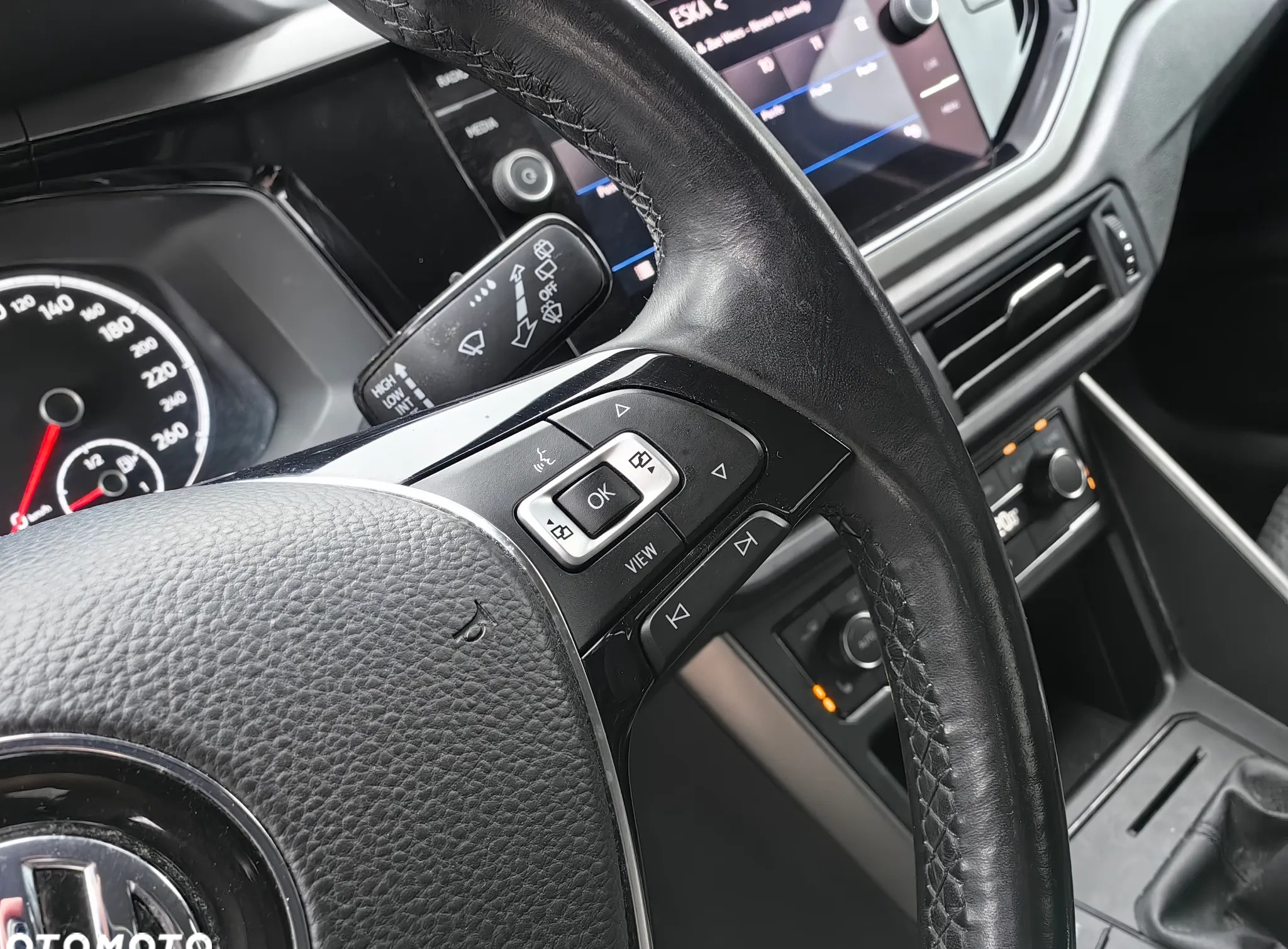 Volkswagen Polo cena 32900 przebieg: 112000, rok produkcji 2018 z Dąbrowa Górnicza małe 742